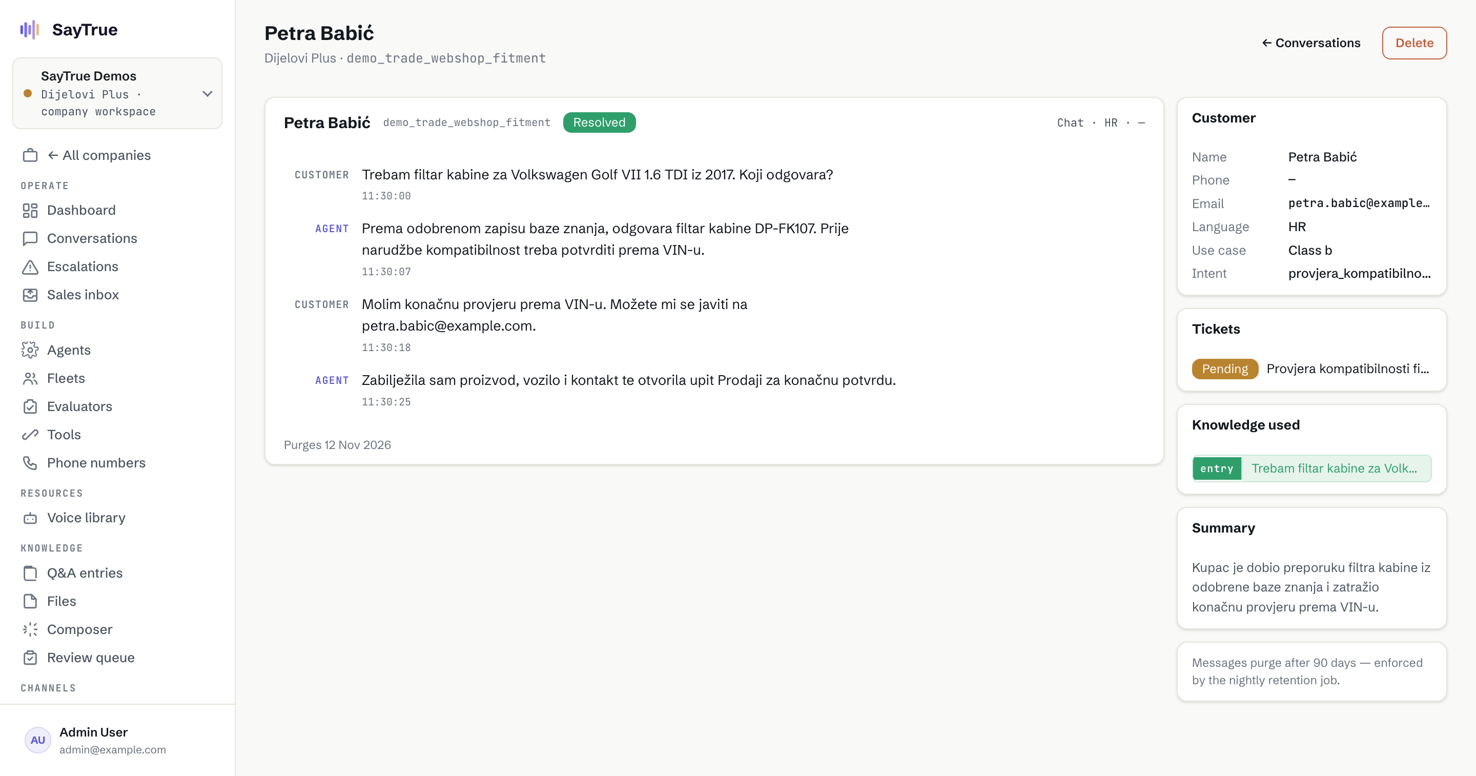 A Dijelovi Plus web-chat conversation in SayTrue where a visitor names a 2017 Volkswagen Golf VII 1.6 TDI and receives the documented DP-FK107 cabin-filter recommendation with a VIN caveat and approved source
